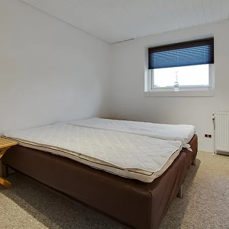 펜션 Three-bedroom Holiday In *